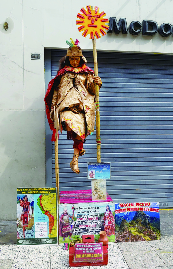 라 우니온 거리 풍경. 정말 꼼짝도 안하고 있다.