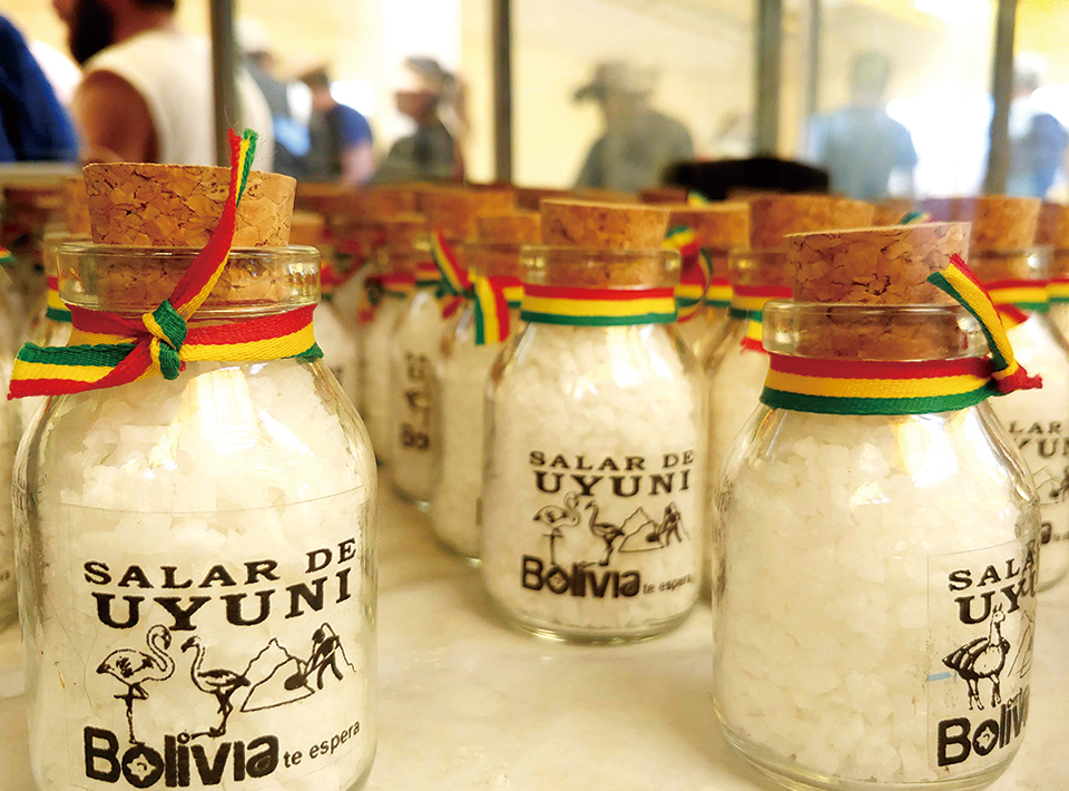 우유니 소금으로 만든 기념품들