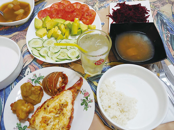 1만2,000원 정도에 즐길 수 있는 랍스타요리, 한국인의 입맛에 맞다.