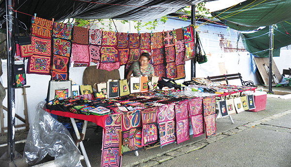 겨우 명맥을 유지하고 있는 파나마 원주민들