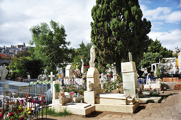 죽은자들의 마을같은 공동묘지