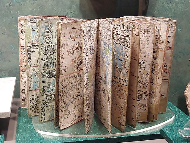 요즘 아이들이 꾸미는 다이어리 생각이 난다. 무슨 내용이 적혀 있을까