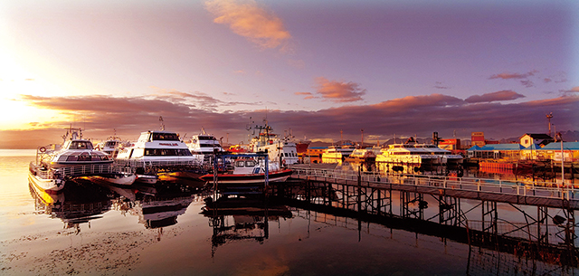 거친 바다도 가끔씩 호수처럼 잔잔할 때가 있다