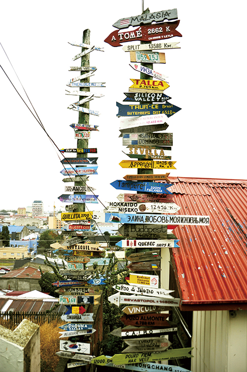 전 세계로 뻗은 이정표. 17,798km 떨어진 나를 끌어당긴 힘