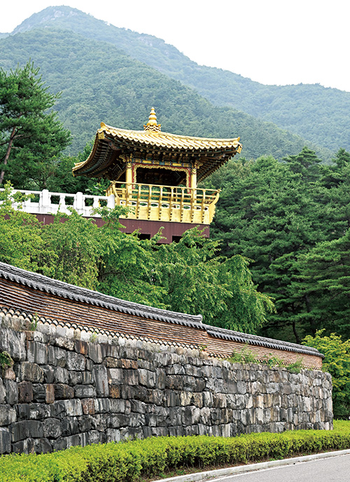 금빛으로 건설된 사재정