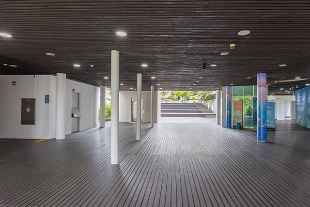 이성자미술관 기둥마루