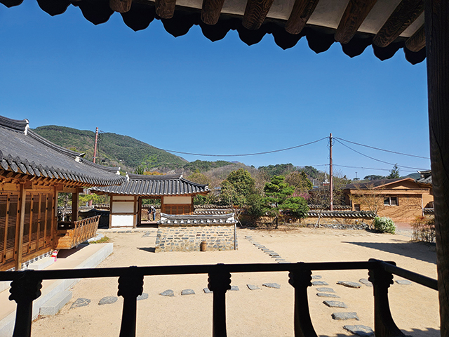 ‘승산에 부자한옥’ 전경.