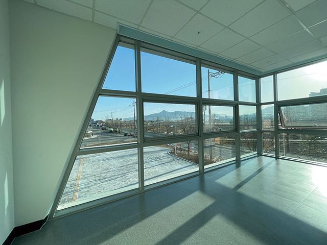 거류산과 송학고분군을 조망할 수 있는 공간