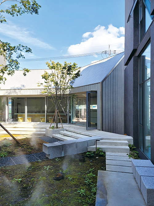 ‘SQUARE Factory(스퀘어 팩토리)’ 중정 별관동