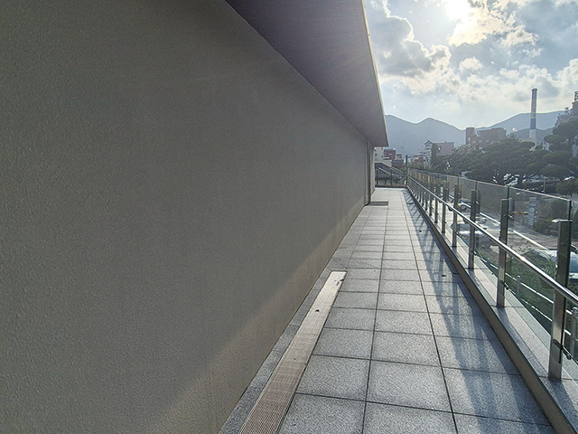 2층 주출입구 통로