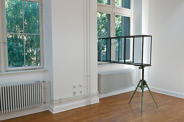 창문. 2010 유리, 철 가변설치