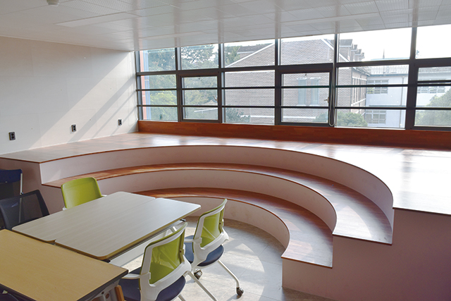 도서관 서적 홍보공간