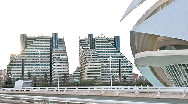 발렌시아의 랜드마크인 ‘예술과 과학의 도시’ 주변 도시 건축물에서도 독특함을 만날 수 있다